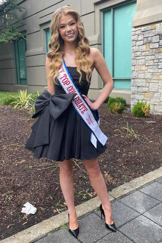 Elegant Fuchsia Tube Top A-Line Homecoming Gown with Bow HM117