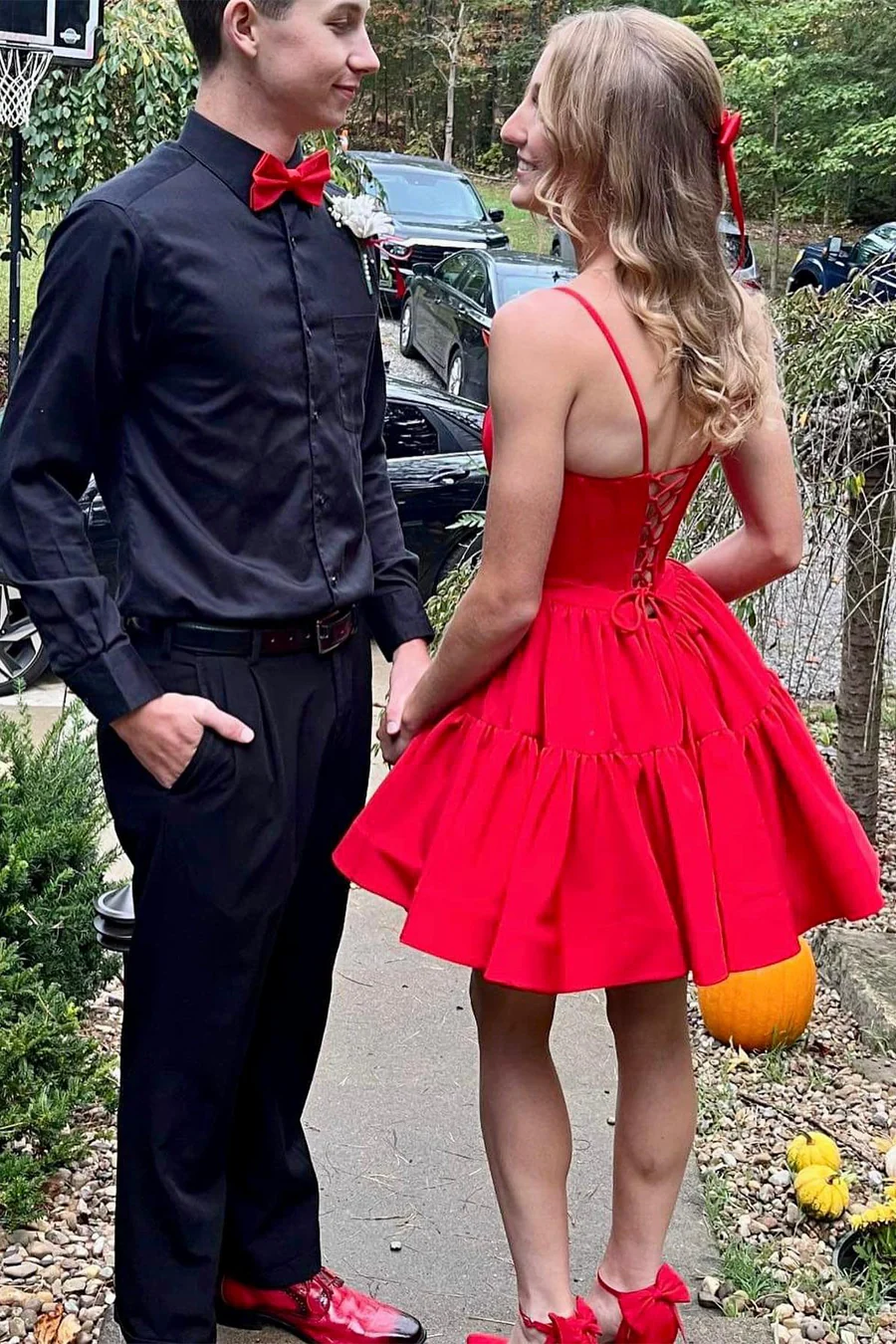 Chic Black Soop Neck A-Line Ruffles Satin Mini Homecoming Dress with Bows HM119