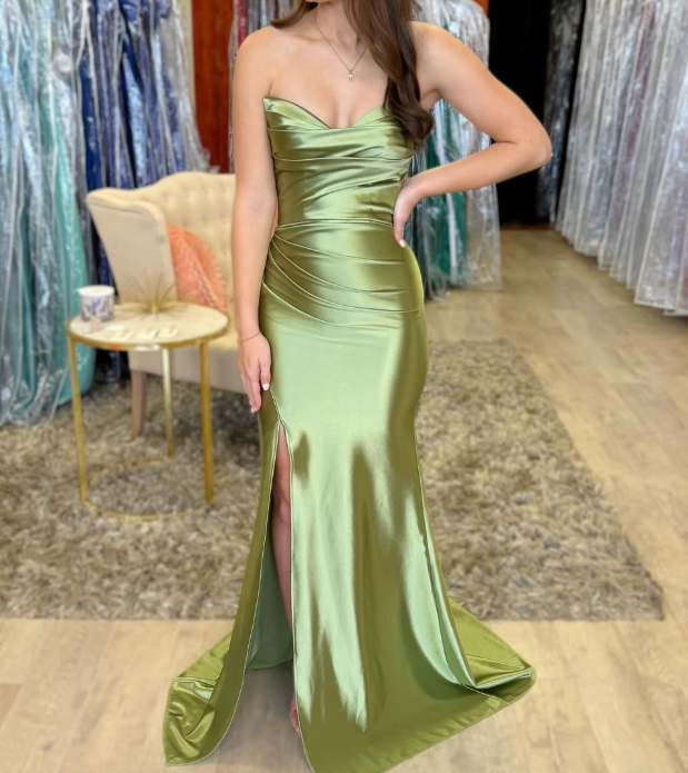 Classic Sweetheart Red Sheath Pleated Satin Prom Dress with Slit SP016