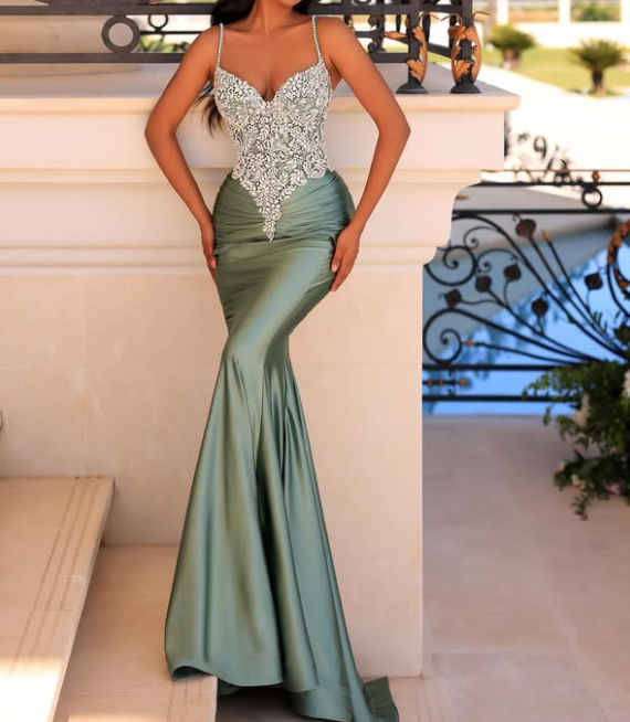 Sparkly Purple Spaghetti Straps Sweetheart Crystal Mermaid Satin Prom Dress SP048