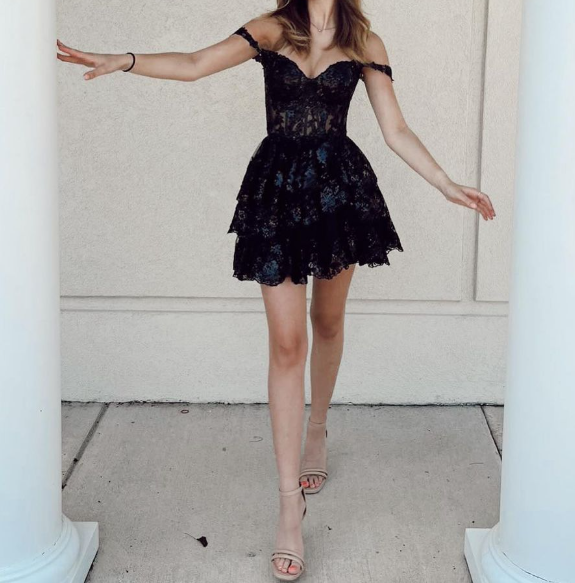 Elegant Black Off-Shoulder Tiered Sequins Party Dress with Appliques HM015