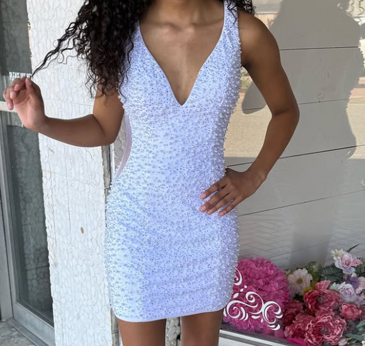 Elegant Pearls White V-Neck Sheath Mini Homecoming Dress HM022