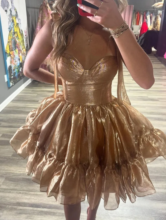 Elegant Champagne Sweetheart A-Line Homecoming Gown with Bow HM097