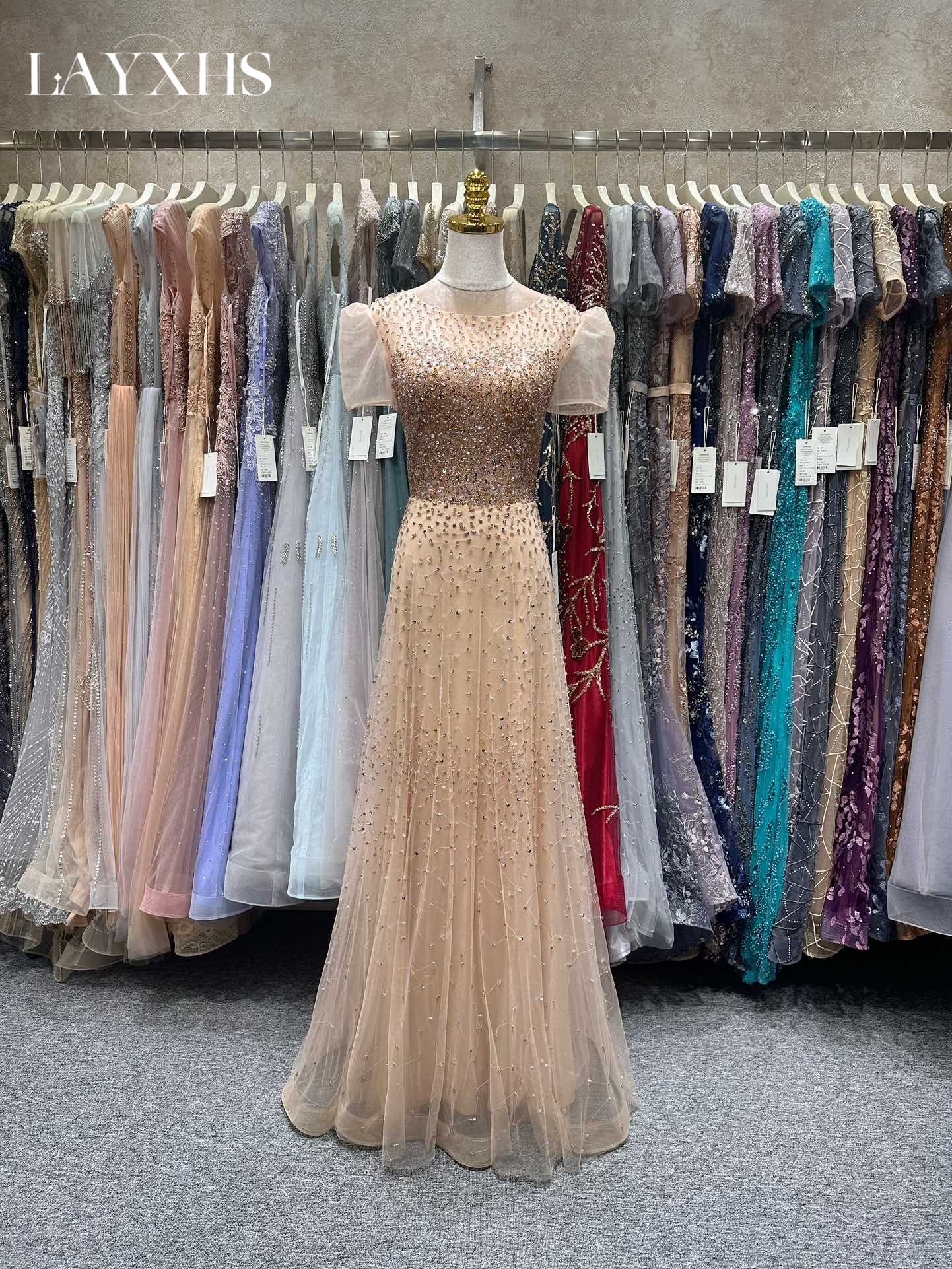 Chic Scoop Neck Short Sleeves Beaded Sheath Grey Evening Party Gown LP043