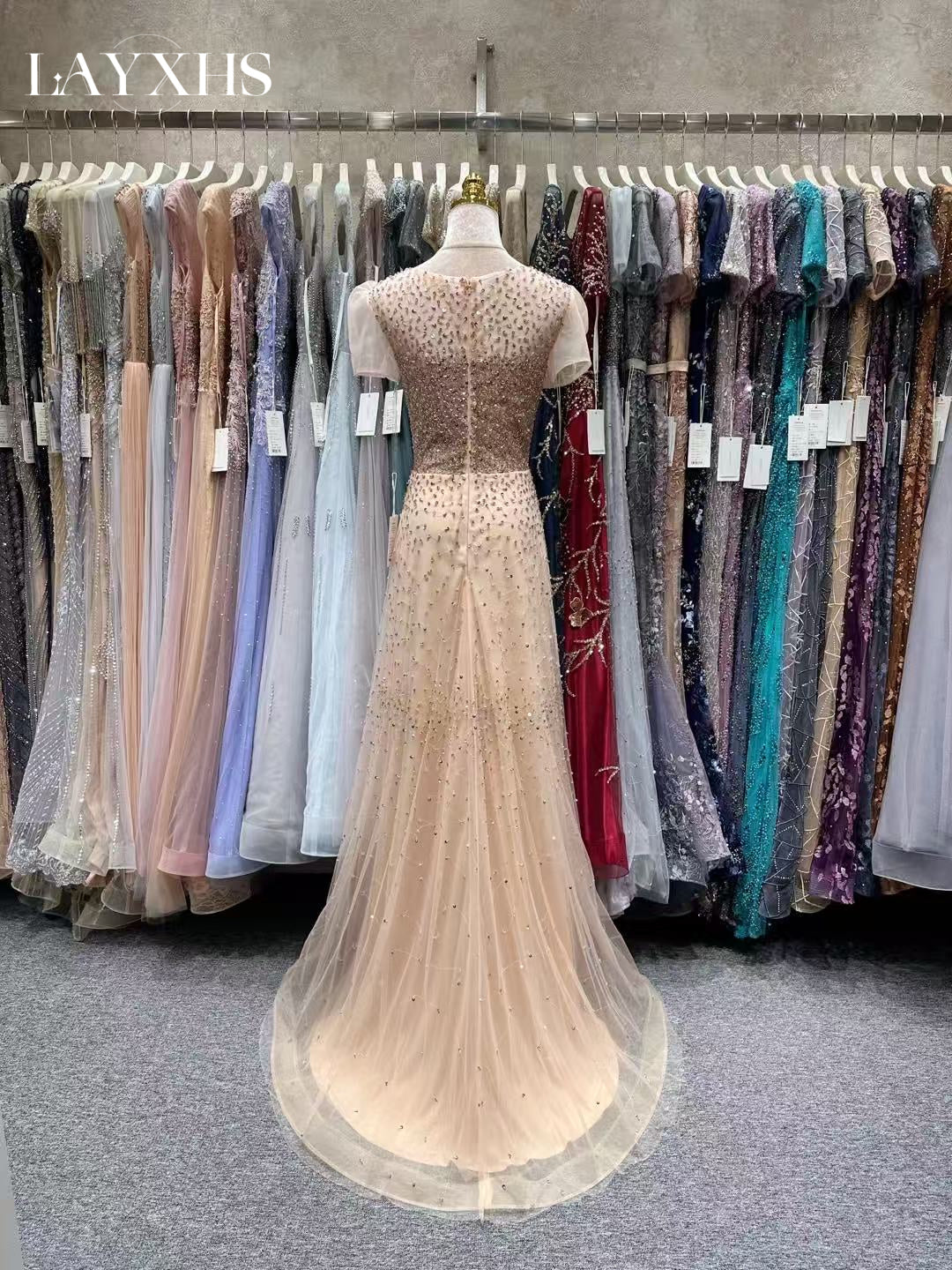 Chic Scoop Neck Short Sleeves Beaded Sheath Grey Evening Party Gown LP043