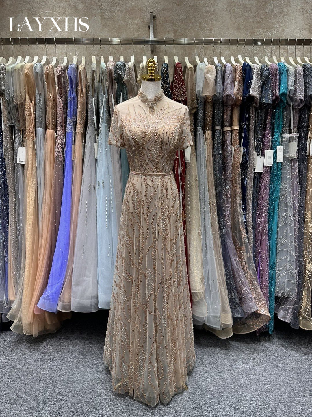 Luxury Beaded Grey A-Line Short Sleeves Sequined Lace Evening Dress LP045