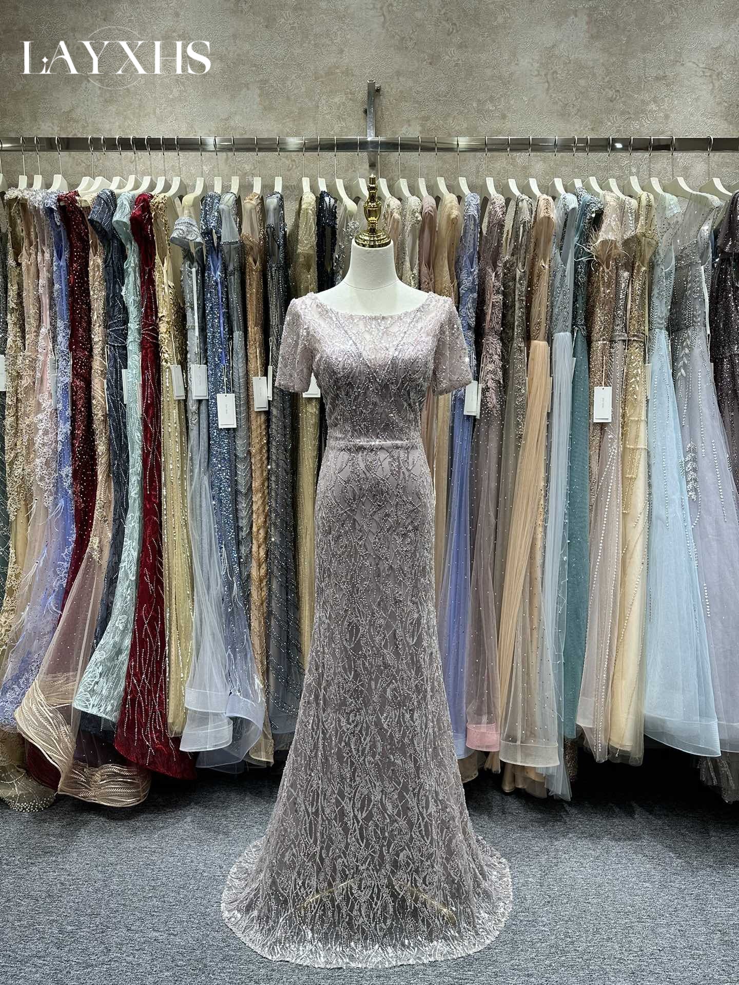 Elegant Scoop Neck Short Sleeves Beaded Sheath Evening Dress LP049