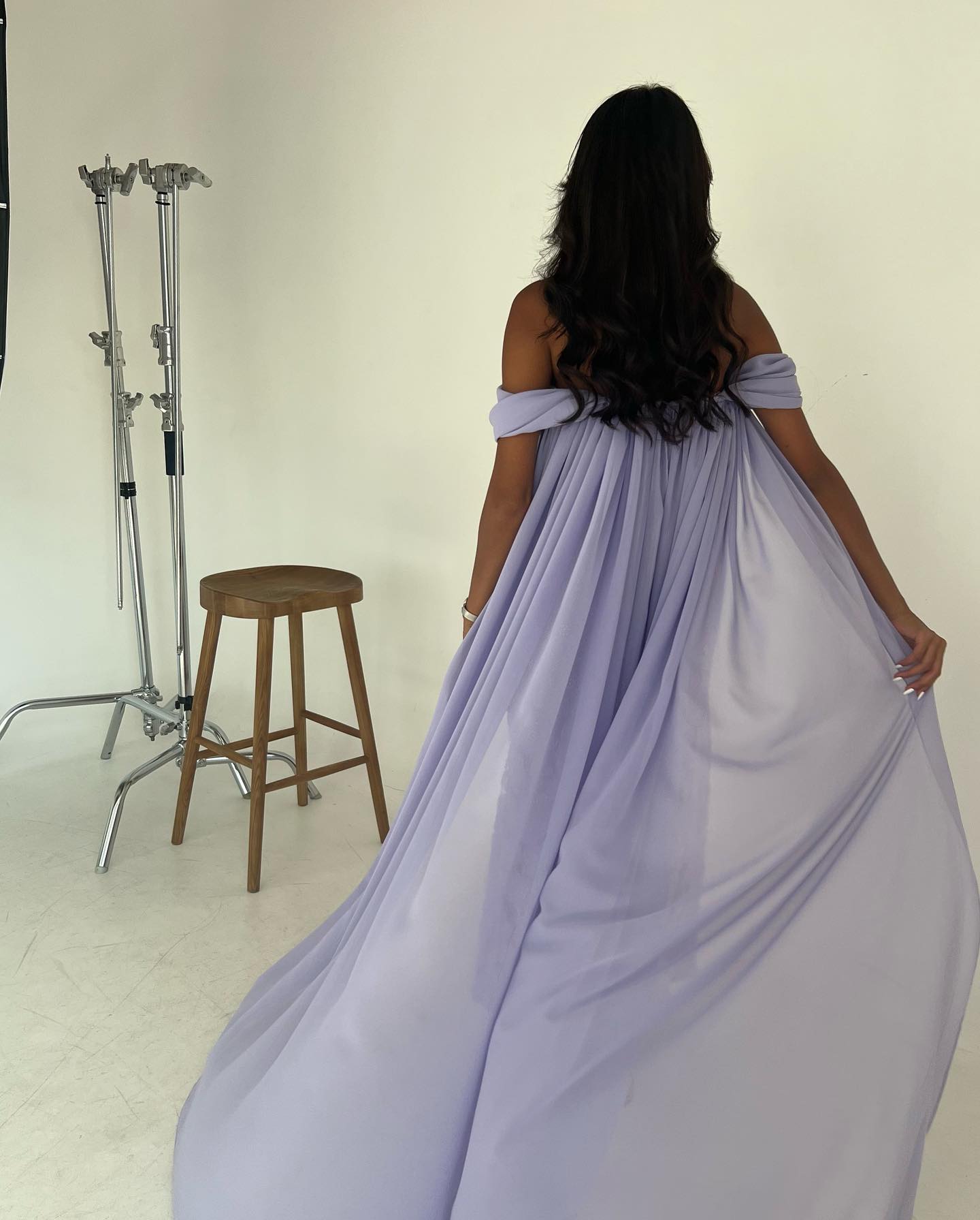 Elegant Beaded Off-Shoulder Lilac Sheath Evening Dress with Overskirt AE018