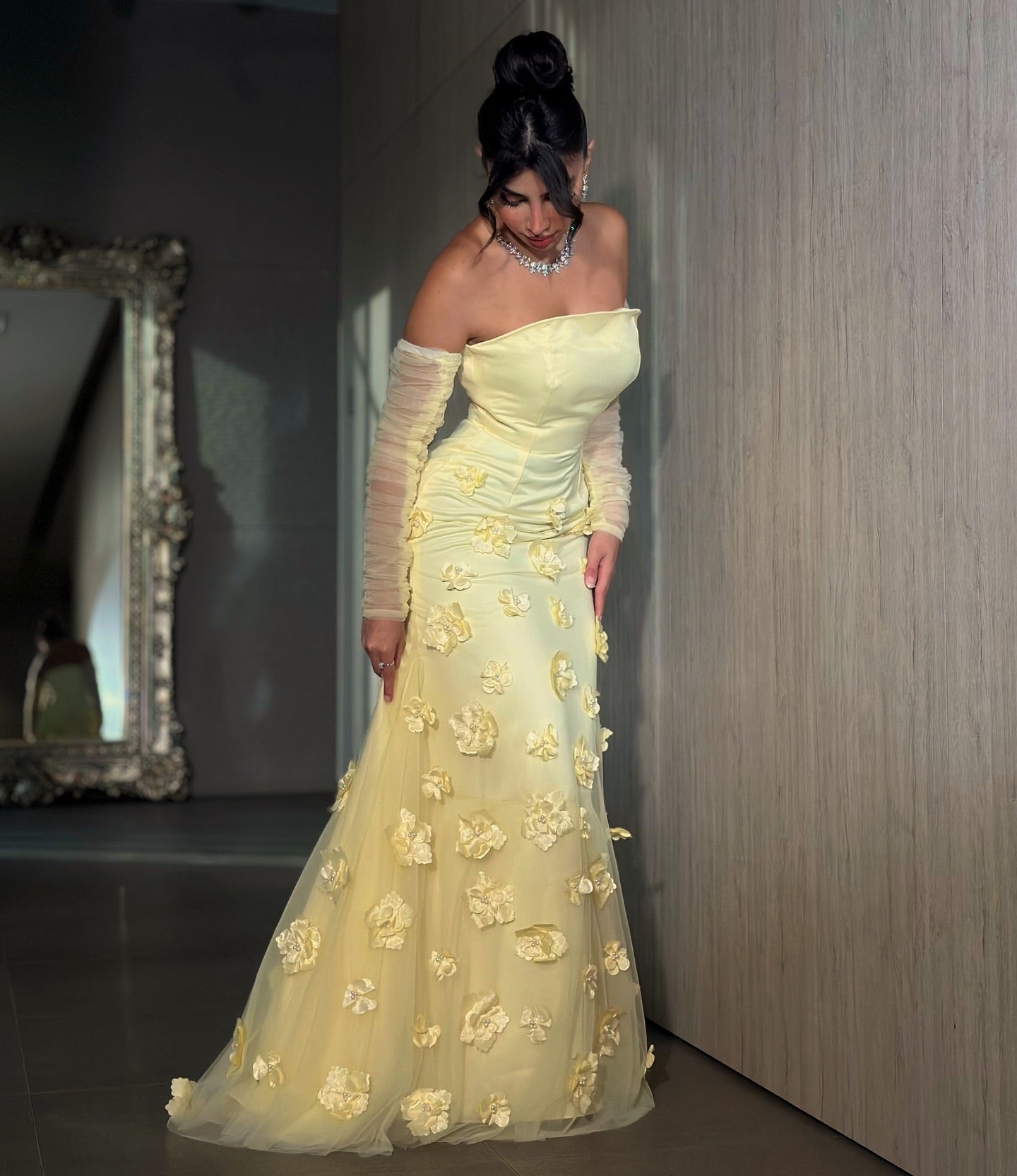 Elegant Yellow 3D Floral Long Sleeves Strapless Arabic Evening Dress AE002