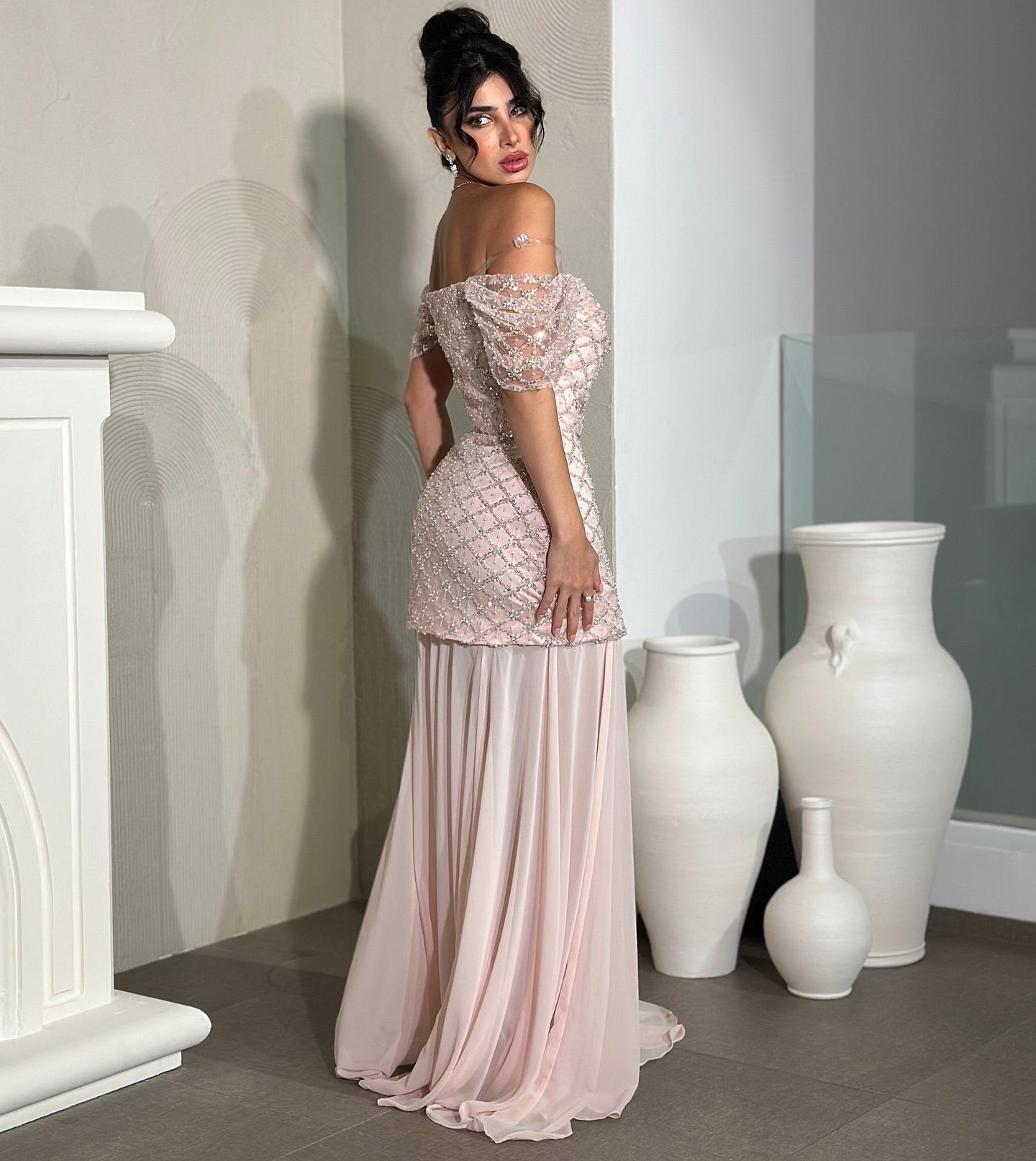 Graceful Off-Shoulder Pink Mermaid Arabic Evening Dress with Beaded AE016