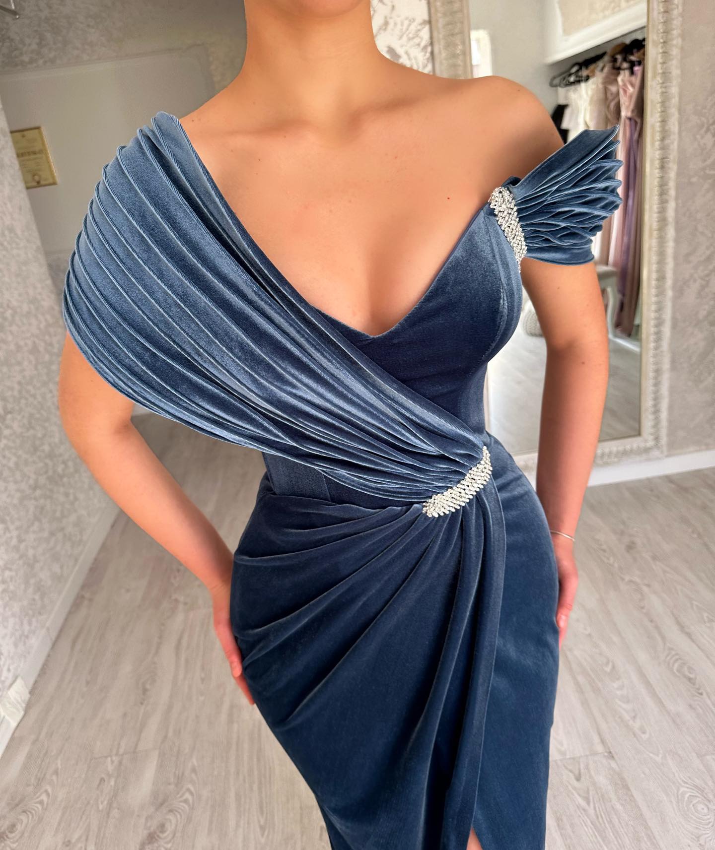 Elegant One Shoulder Beaded Blue Sheath Velvet Prom Formal Gowns SP077