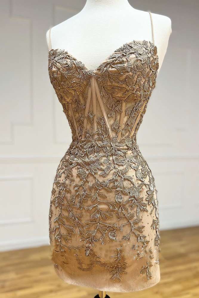 Halter Lace Appliques V-Neck Short Homecoming Dress HM122