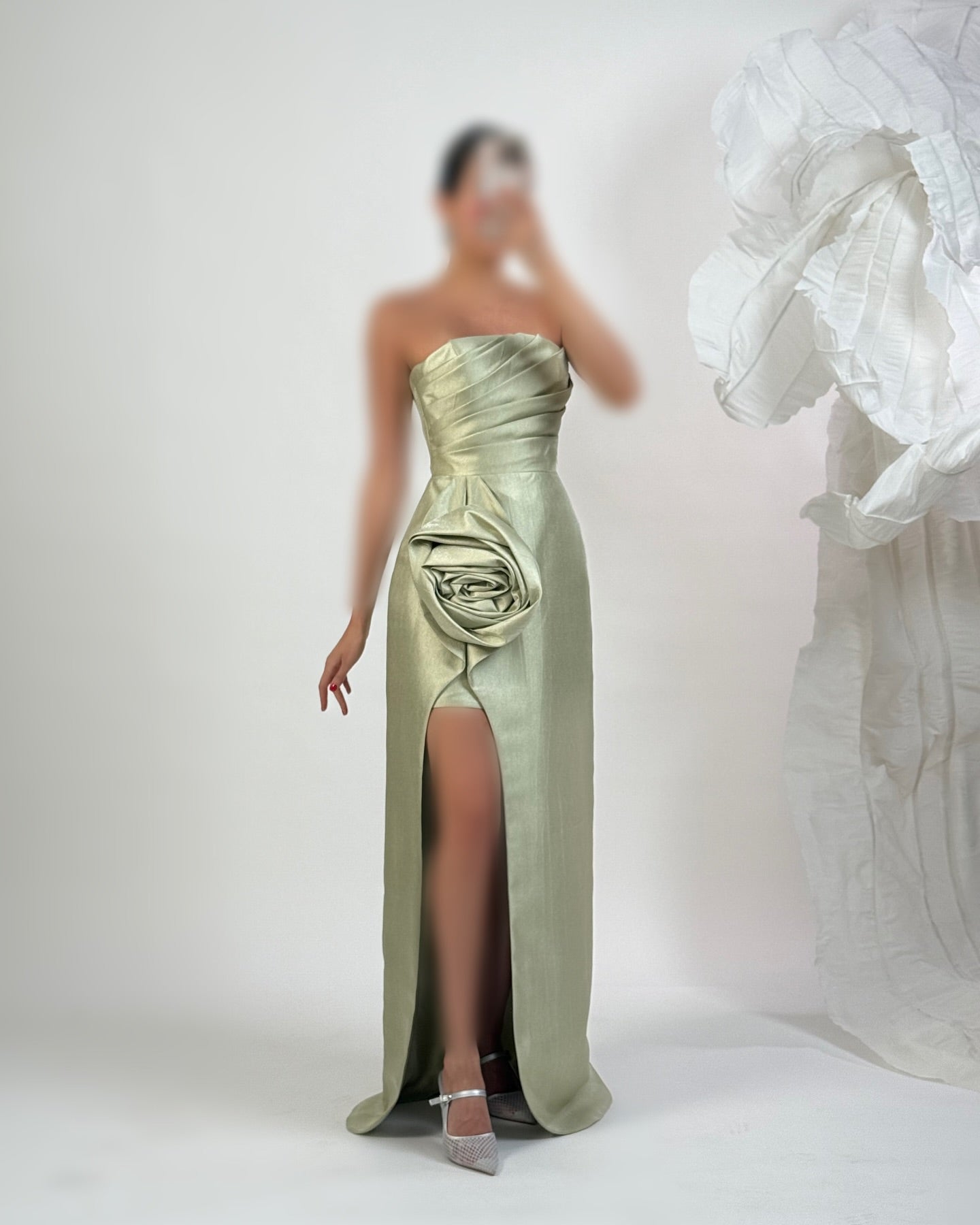 Classic 3D Floral Red Strapless Sheath Satin Prom Formal Gown with Slit SP081